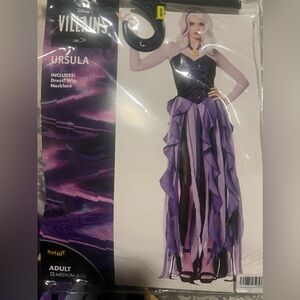 Disney - Gently Used Adult Ursula Costume w/Wig - Size Medium